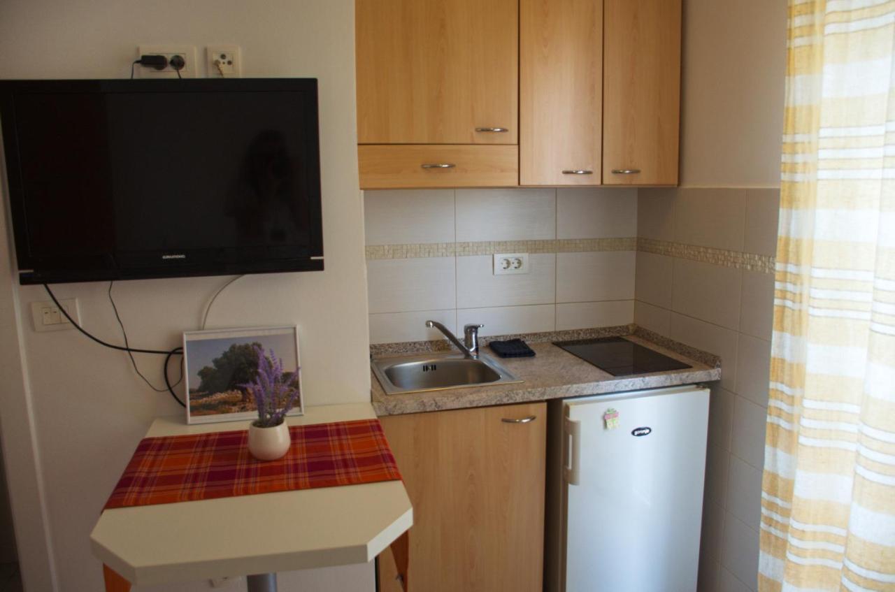 Apartments Marea Novalja Exterior photo