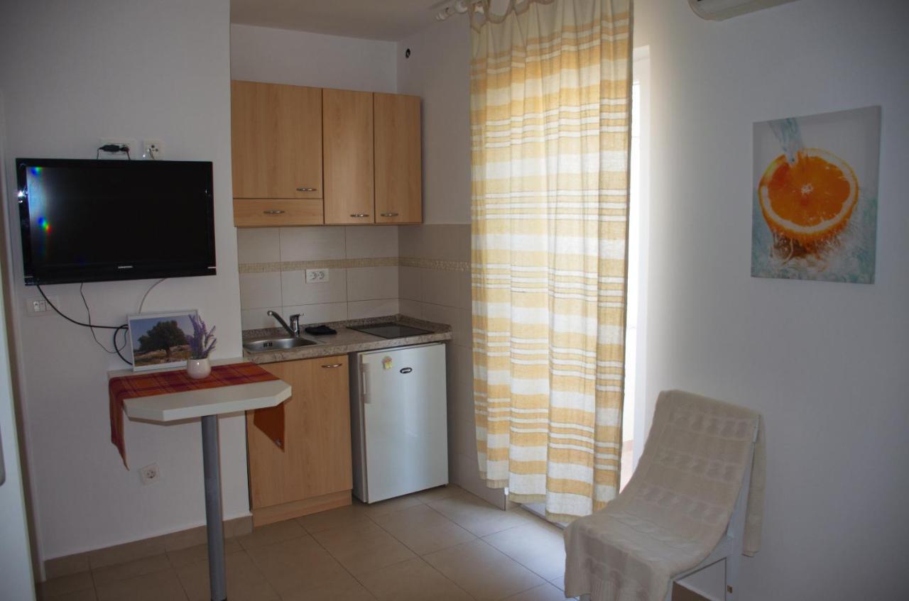 Apartments Marea Novalja Exterior photo